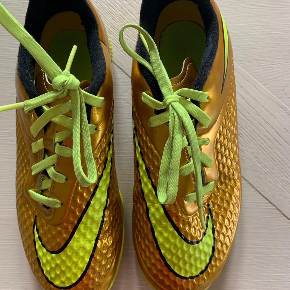 Nike Hypervenom Indoor Soccer Shoes